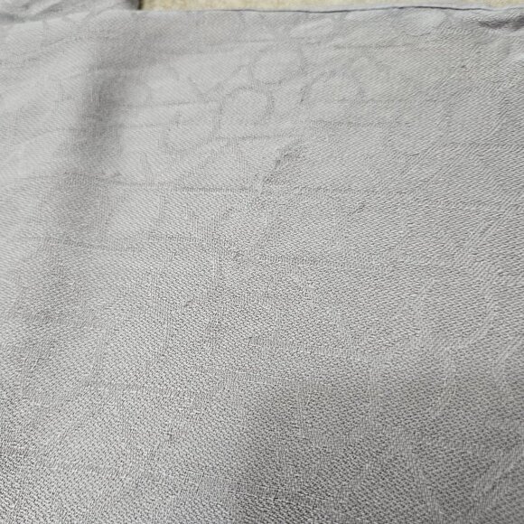 Calvin Klein Light Gray Jacquard Logo Scarf Fringed Edge Womens Soft Lightweight - Picture 9 of 9